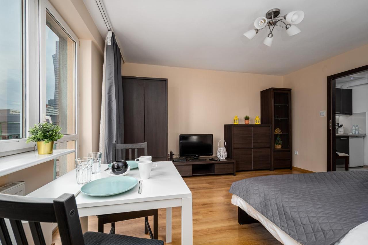 Warsaw Apartments Jana Pawla II 18 Street ภายนอก รูปภาพ